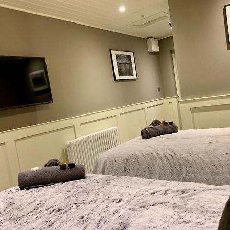 The Tower Arms Hotel Iver Extérieur photo